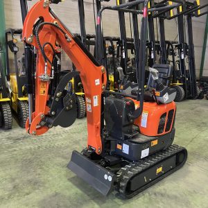 Mini Excavatrice 1200 kg Moteur Kubota 3 Cylindres avec Chenilles Rétractables de 74 cm